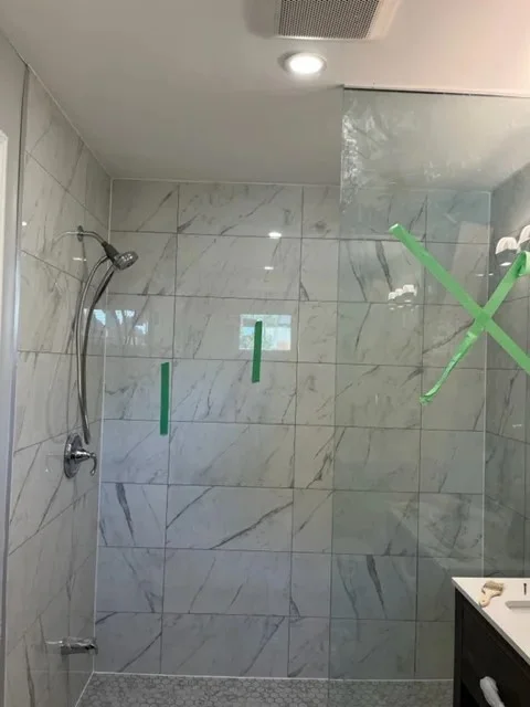 Glass and window installation and replacement services
