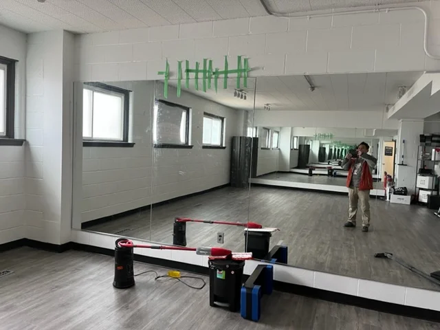 Glass and window installation and replacement services