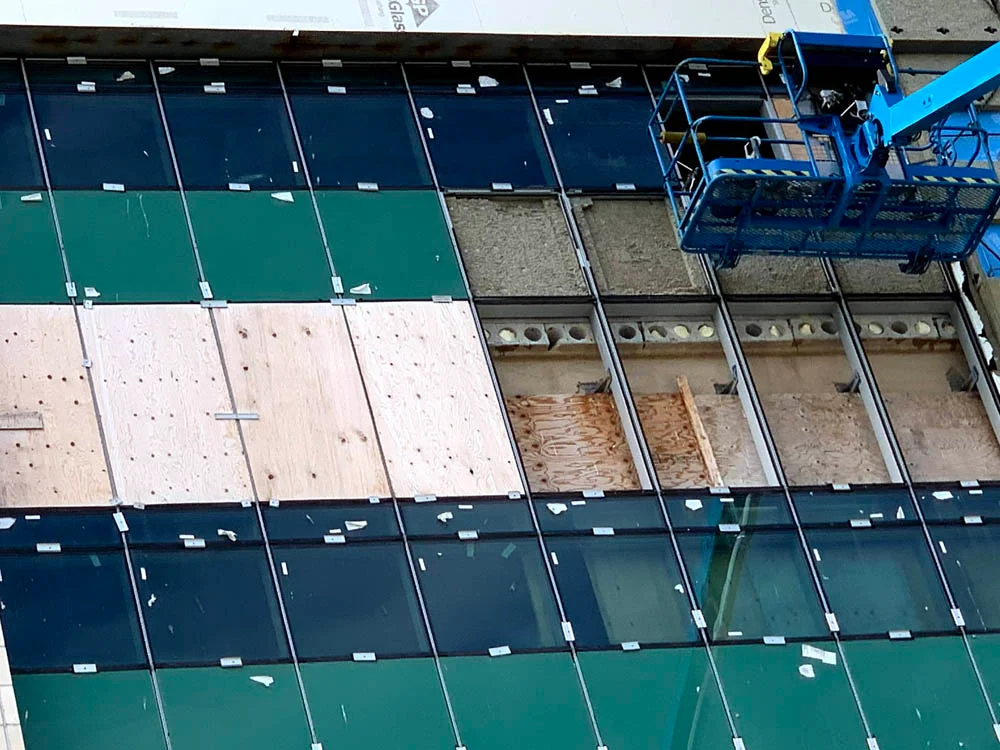 Glass and window installation and replacement services